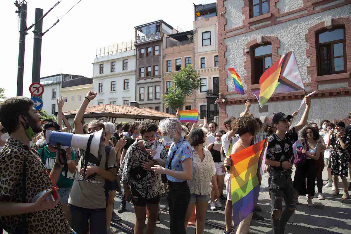 ates-alpar-in-objektifinden-lgbti-onur-yuruyusu-5