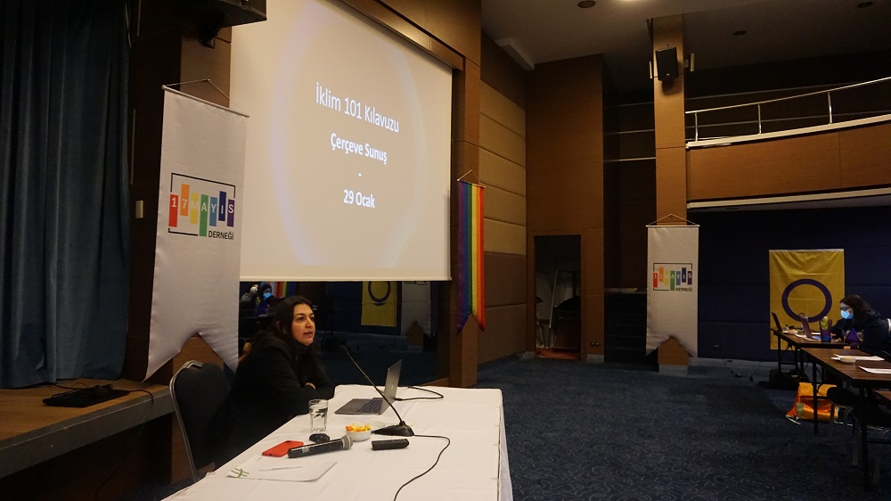 ayrimcilik-lgbti-lari-iklim-degisikliginin-etkilerine-karsi-daha-savunmasiz-hale-getirir-3