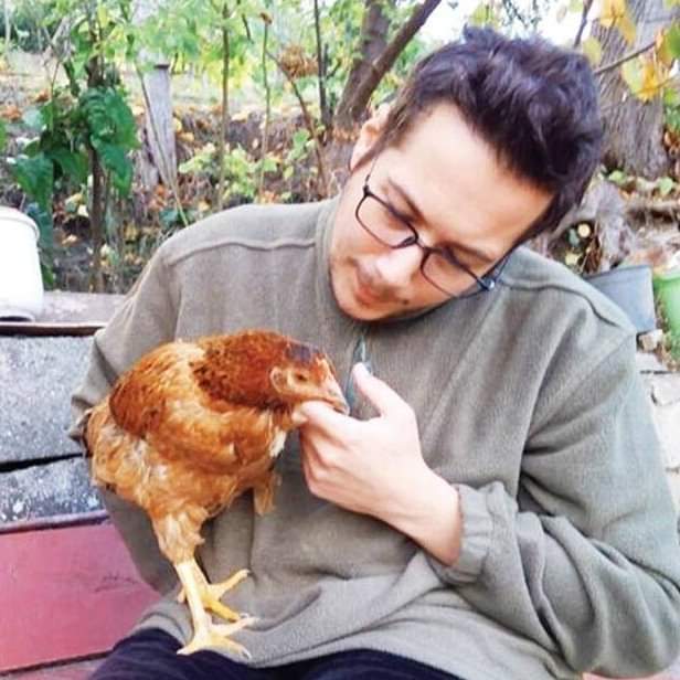 Burak Özgüner podcast yayımda! | Kaos GL - LGBTİ+ Haber Portalı