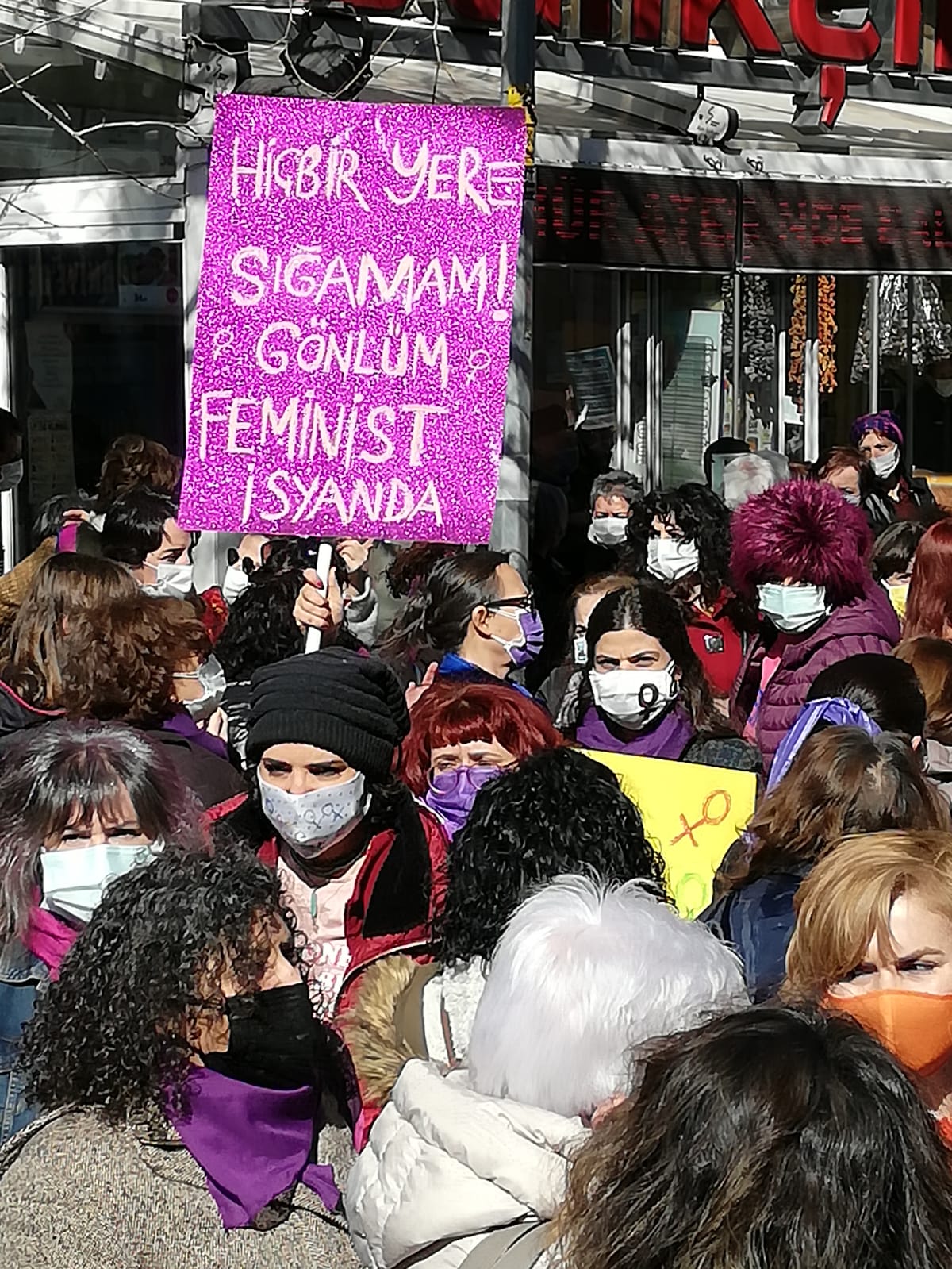 burcin-kalkin-dan-ankara-da-8-mart-gunduz-eylemi-2