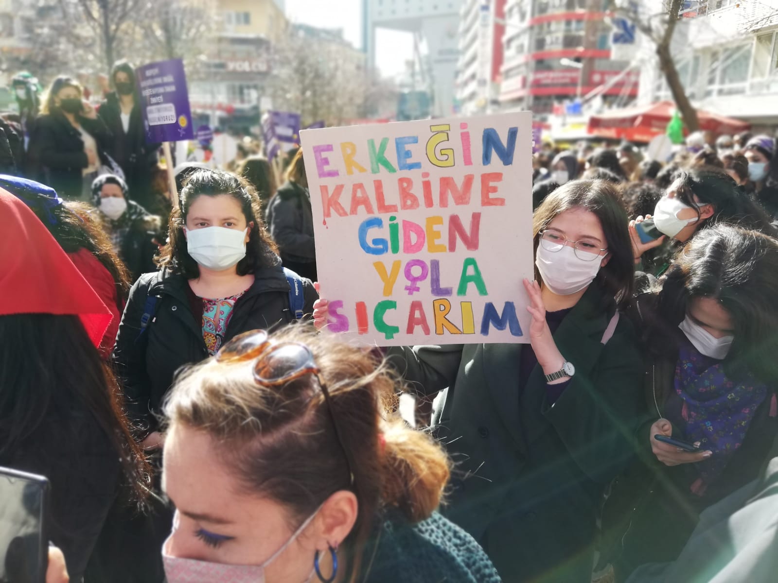 burcin-kalkin-dan-ankara-da-8-mart-gunduz-eylemi-3