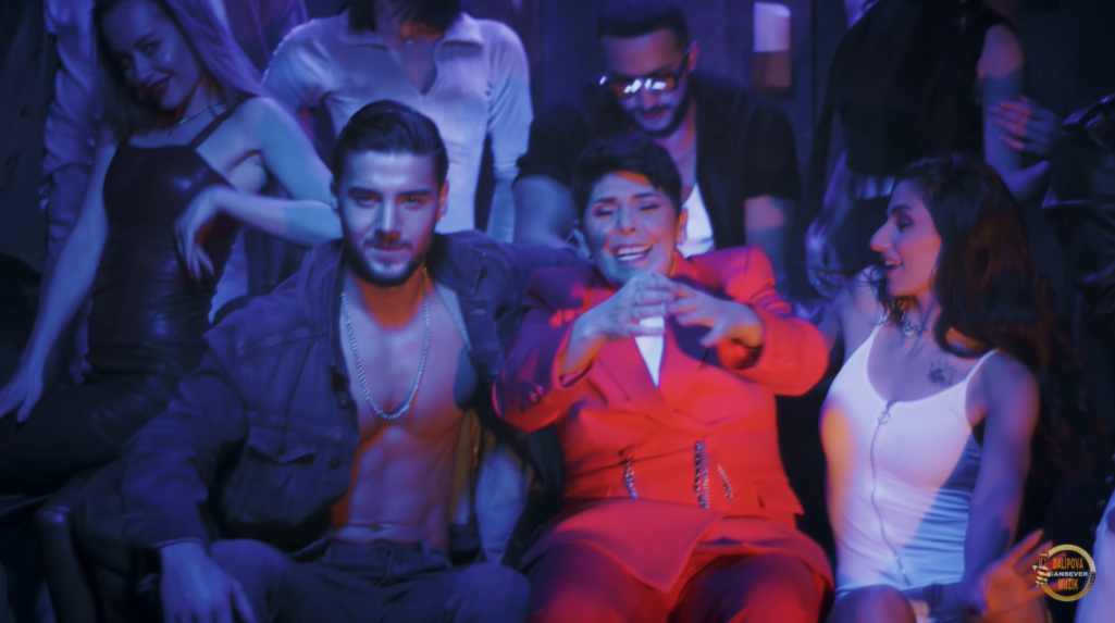 cansever-den-ondan-ver-bana-1