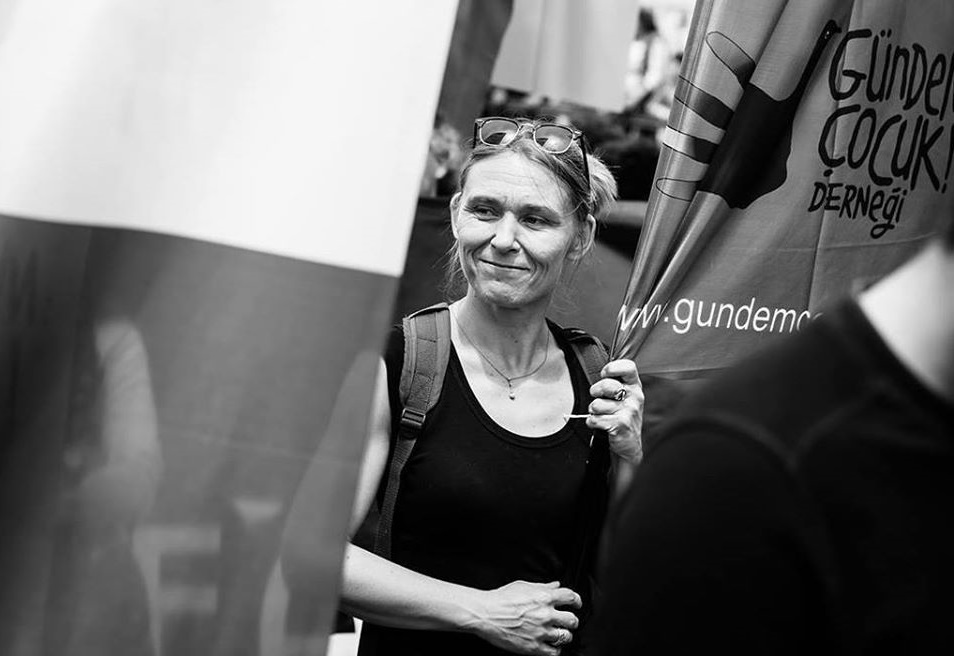 cocuklarin-hayal-gucunu-sinirliyorlar-1