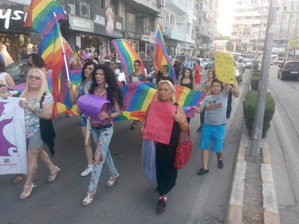 dunden-bugune-lgbti-larin-baris-eylemlerinden-kareler-7