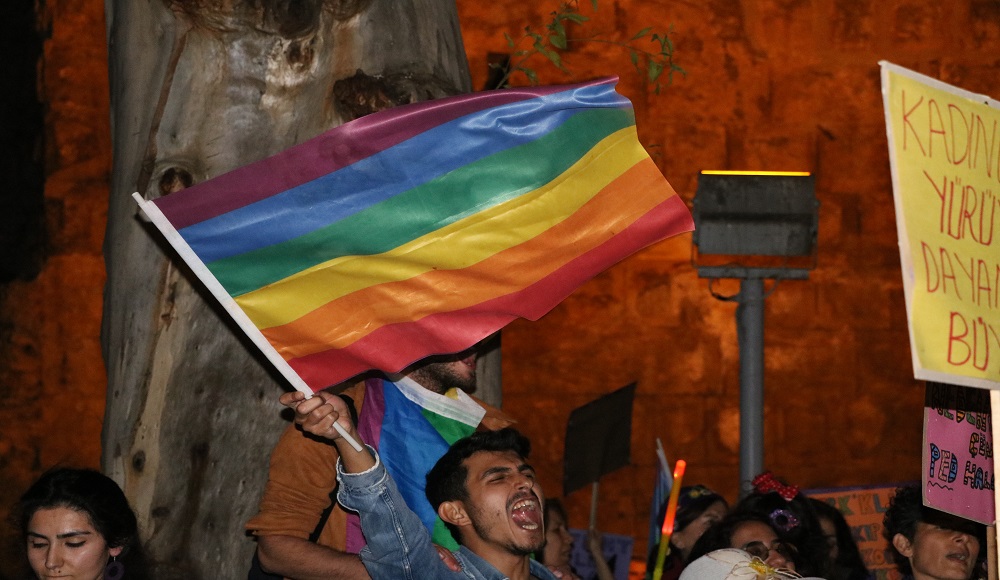 ekrem-berk-bilginer-in-objektifinden-antalya-feminist-gece-yuruyusu-3