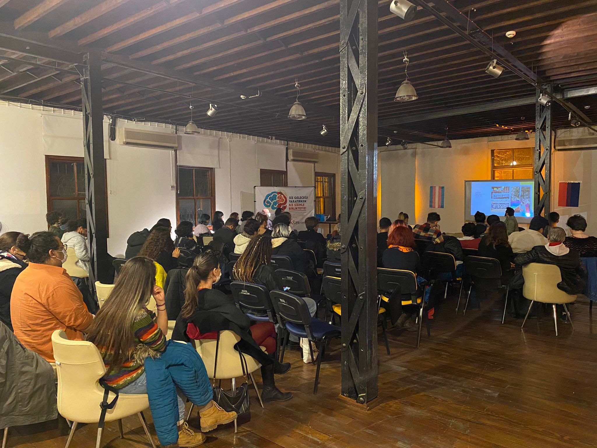 genc-lgbti-besinci-yasini-kutladi-2