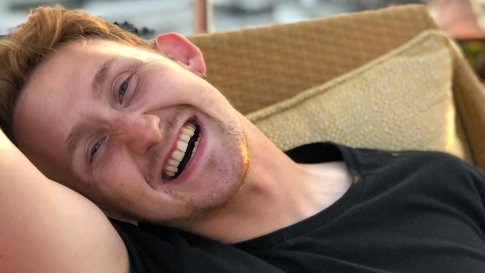 insanlar-sakat-oldugum-icin-gey-olamayacagimi-saniyor-2