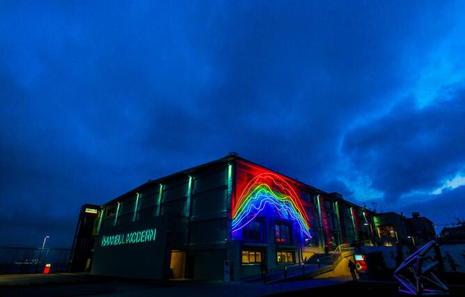 islamist-newspaper-attacks-children-s-rainbow-paintings-1