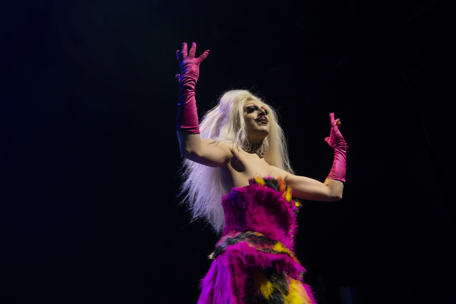 istanbul-onur-haftasi-gumbur-gumbur-geliyor-6 istanbul-onur-haftasi-gumbur-gumbur-geliyor-6