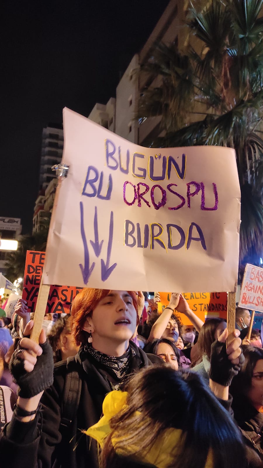 izmir-de-barikata-yikik-diyorlar-feminist-gece-yuruyusu-7