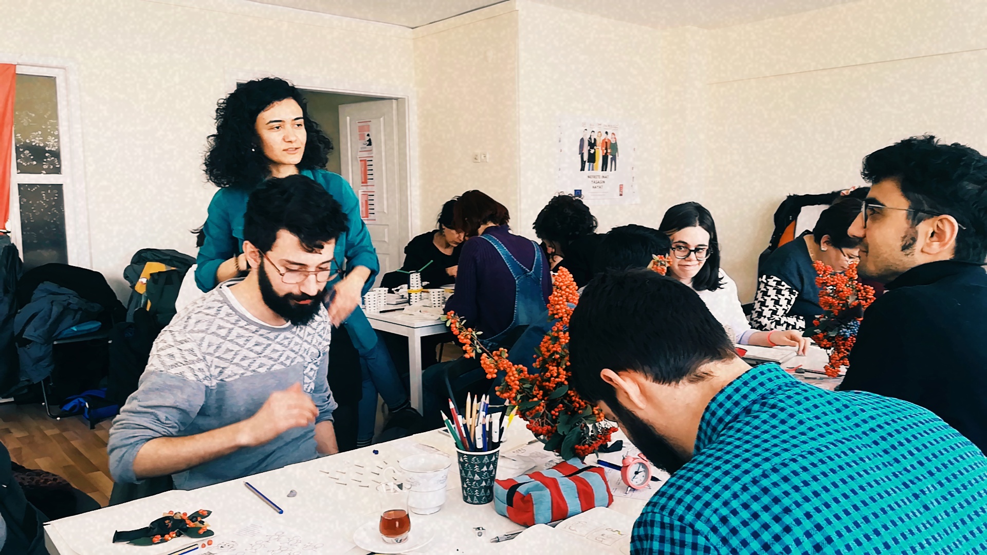 karikatur-okulu-karikaturist-cigdem-demir-i-agirladi-1 karikatur-okulu-karikaturist-cigdem-demir-i-agirladi-1