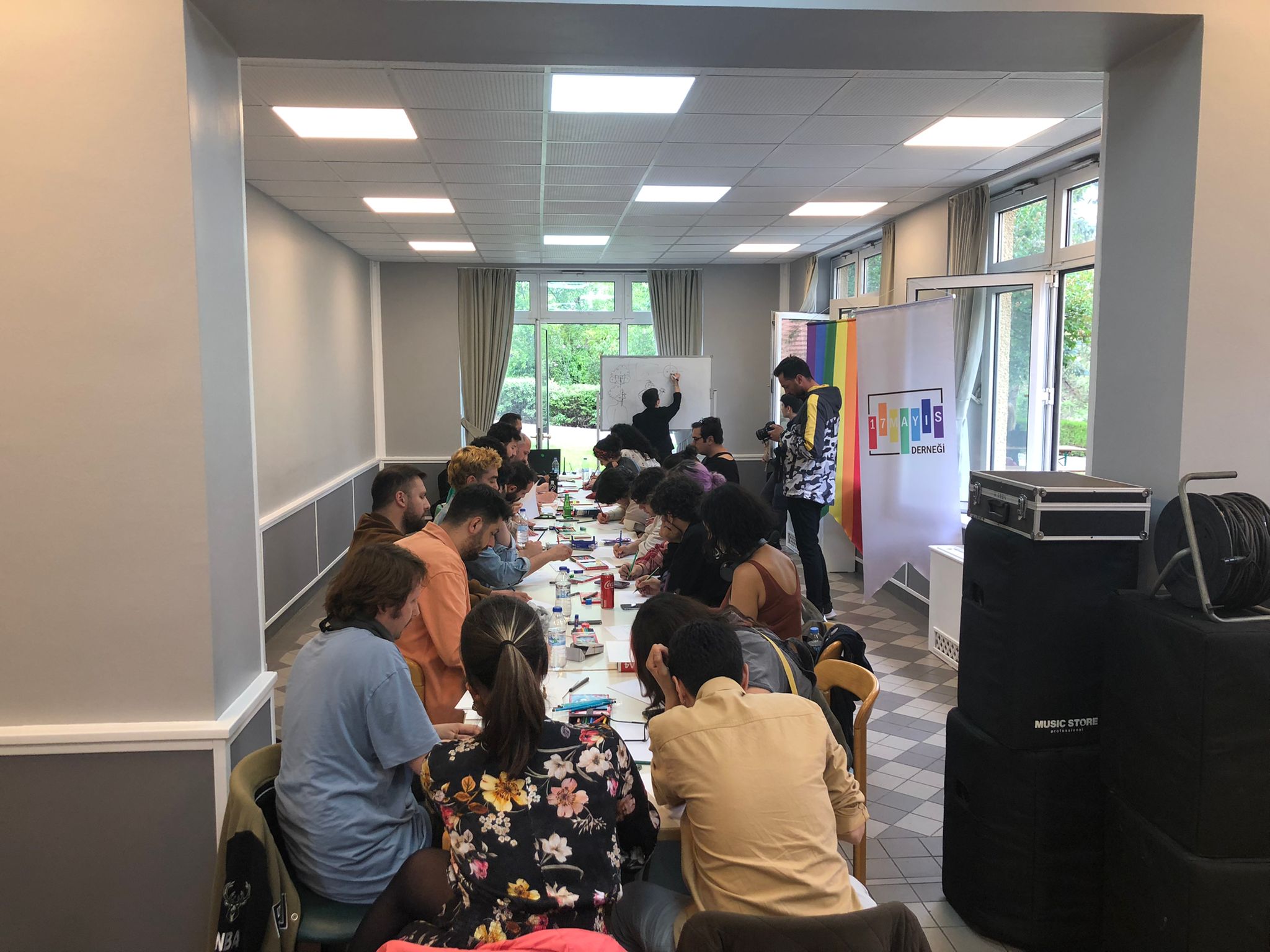 karikaturlerle-erken-17-mayis-i-kutlamasi-1