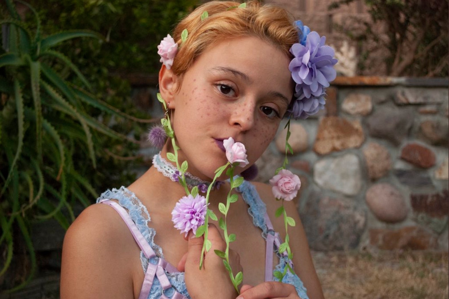 kimlikte-yazan-cinsiyetim-x-7-non-binary-deneyim-3