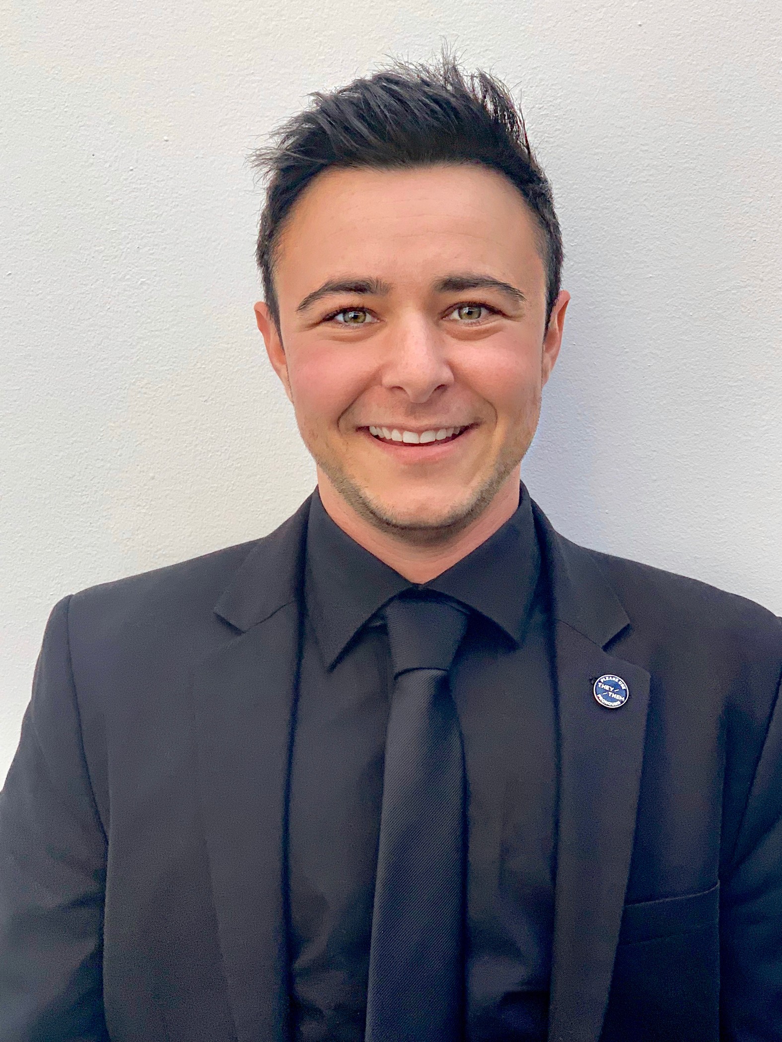 kimlikte-yazan-cinsiyetim-x-7-non-binary-deneyim-5