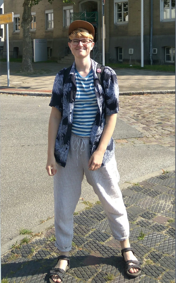 kimlikte-yazan-cinsiyetim-x-7-non-binary-deneyim-7