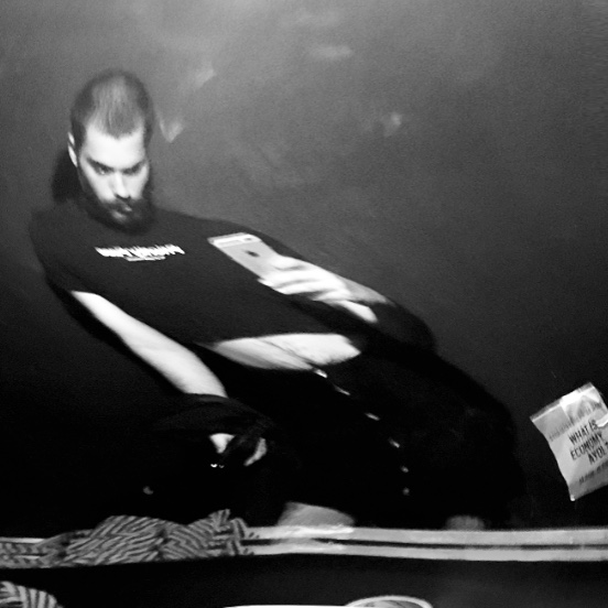 lavanta-tavan-sen-aslinda-bayagi-prekarya-oluyorsun-aside-3 lavanta-tavan-sen-aslinda-bayagi-prekarya-oluyorsun-aside-3