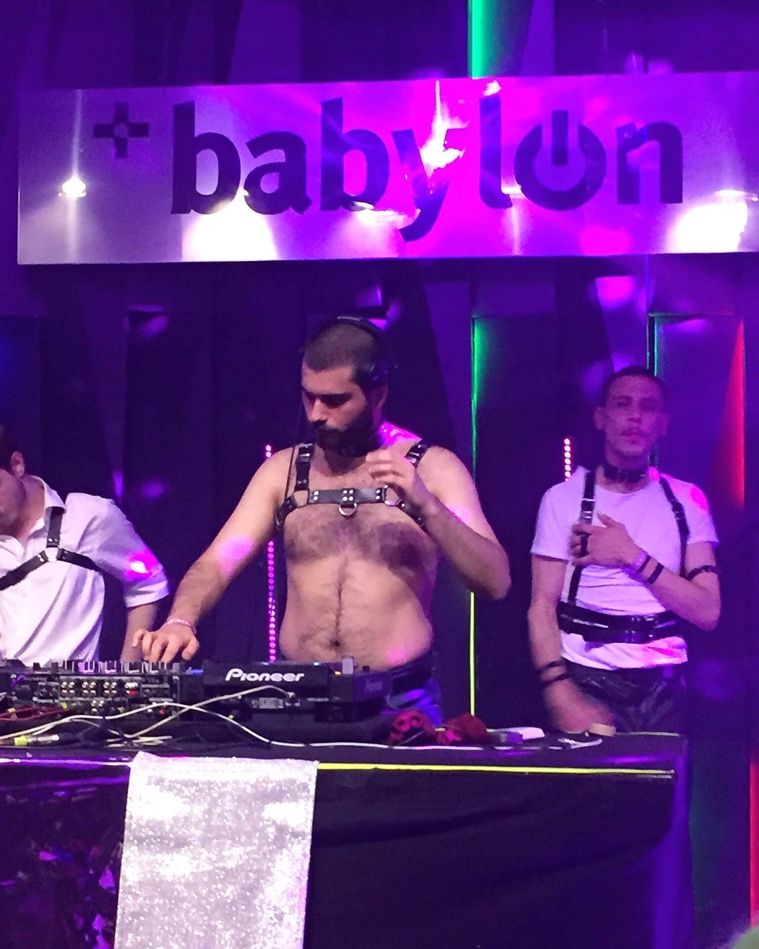 lavanta-tavan-sen-aslinda-bayagi-prekarya-oluyorsun-aside-4 lavanta-tavan-sen-aslinda-bayagi-prekarya-oluyorsun-aside-4