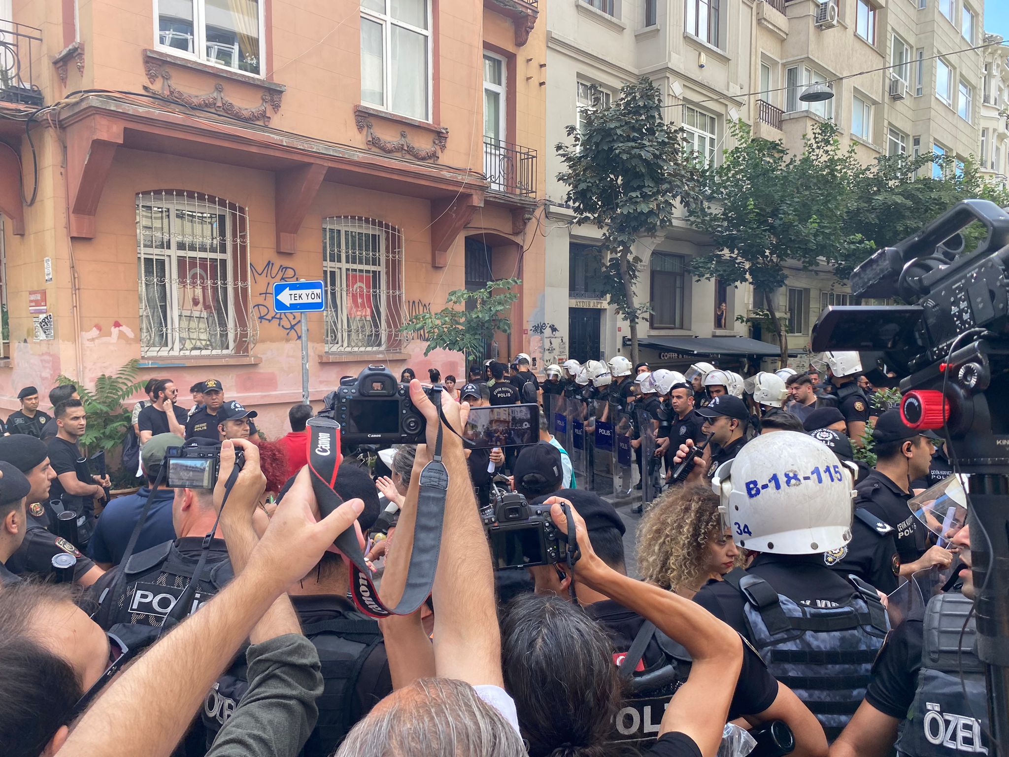 lgbti-s-resistance-hurdled-police-attack-we-have-no-thought-of-going-away-2