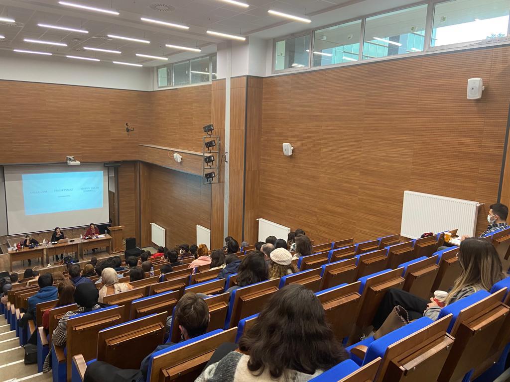 marmara-universitesi-ifade-ozgurlugu-ve-mizahi-konustu-1