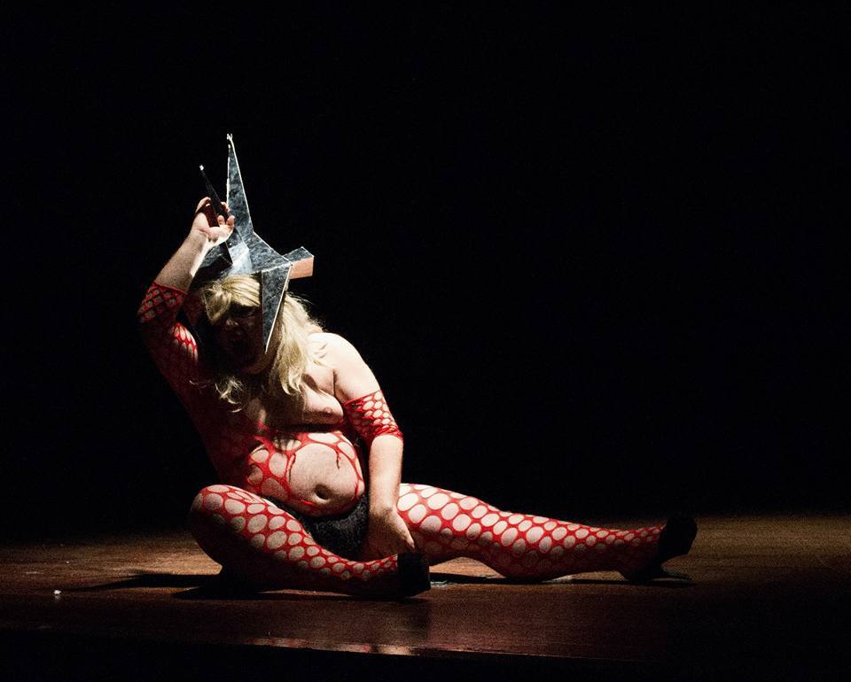 onarim-terapisiyle-bedenine-dokunmadan-bedenine-saldiriyorlar-1 onarim-terapisiyle-bedenine-dokunmadan-bedenine-saldiriyorlar-1