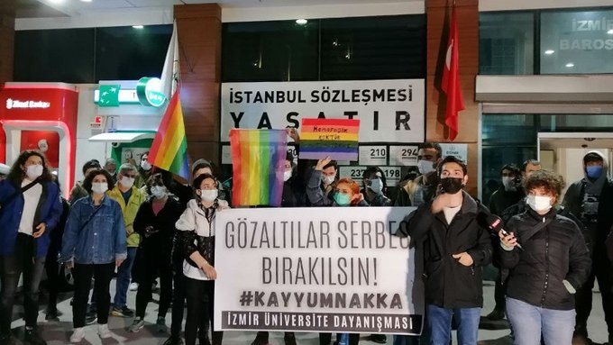 police-attacked-the-bogazici-solidarity-pride-march-in-izmir-1
