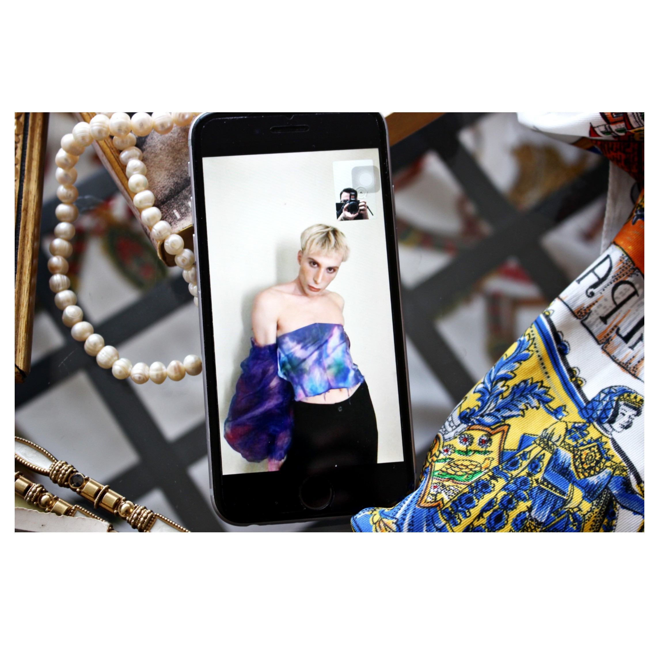 sinirlarin-otesine-tasan-bir-proje-stay-home-limitless-2