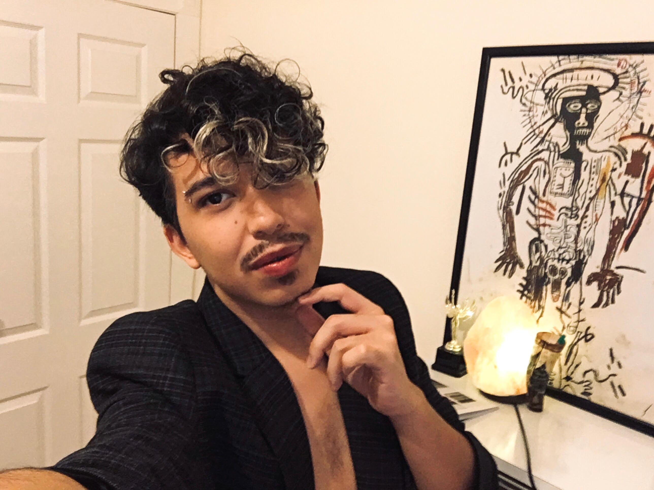 sirkaftan-kisalar-umut-guven-le-suslu-uzun-bir-merdiven-2