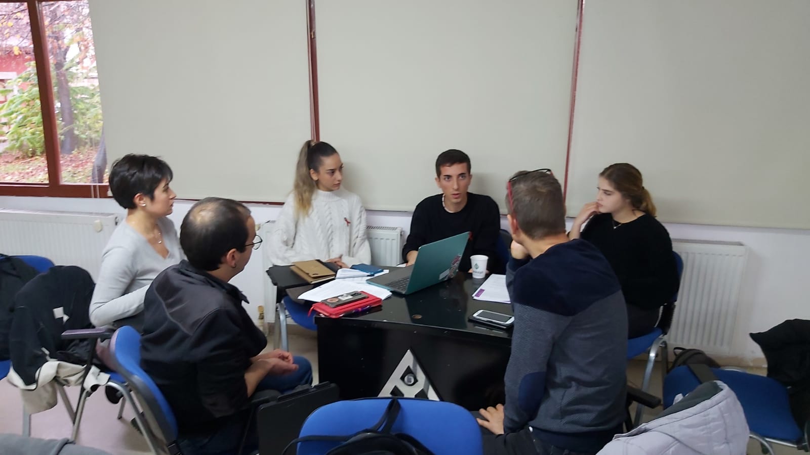 sivil-toplum-orgutleri-hiv-aids-kontrol-programi-ni-tartisti-1