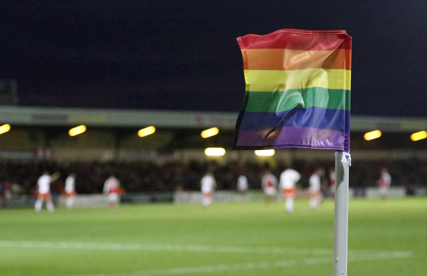 sporda-esitlik-icin-gokkusakli-bagcik-gunu-1