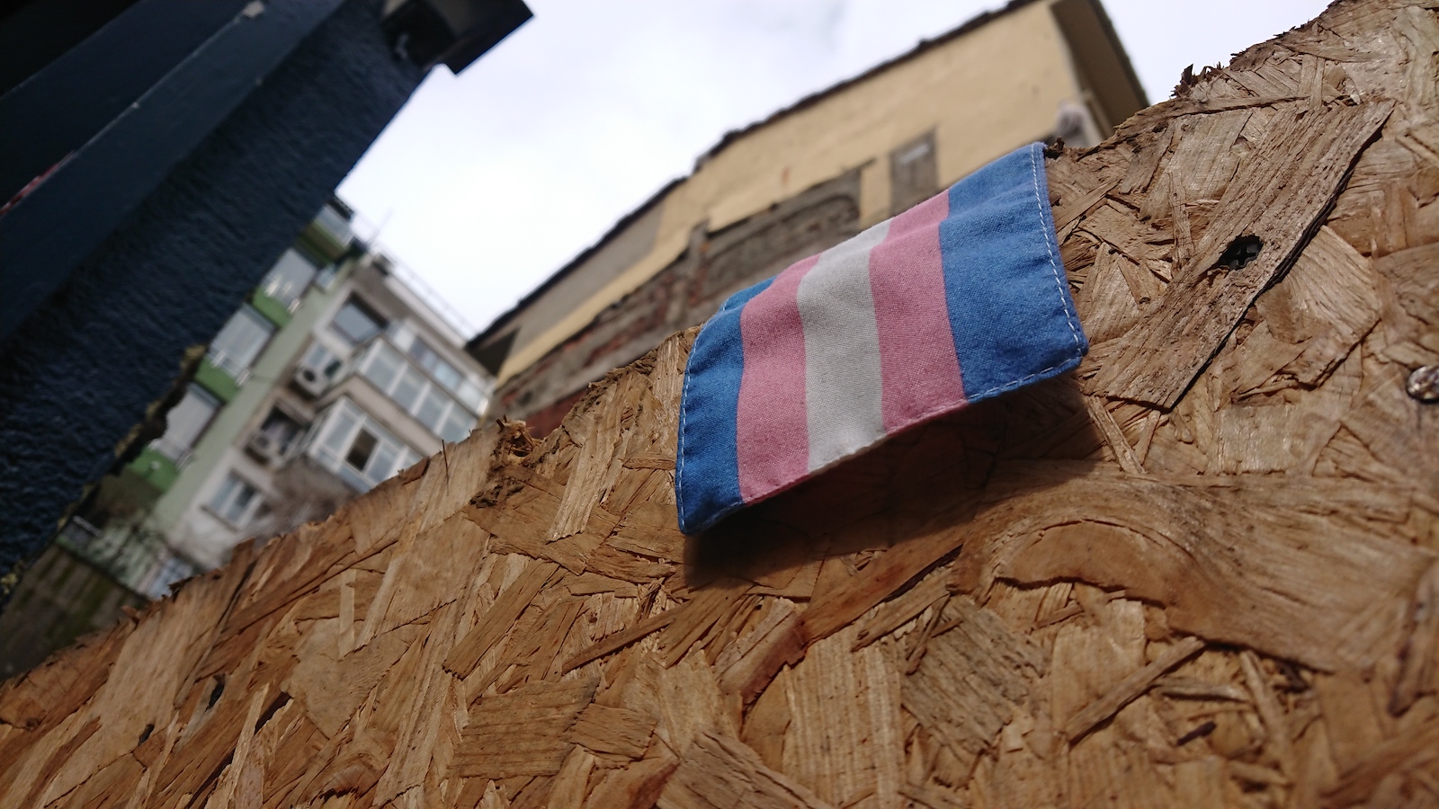 trans-gorunurluk-gunu-nde-purtelas-ve-ulker-sokak-yuruyusu-4