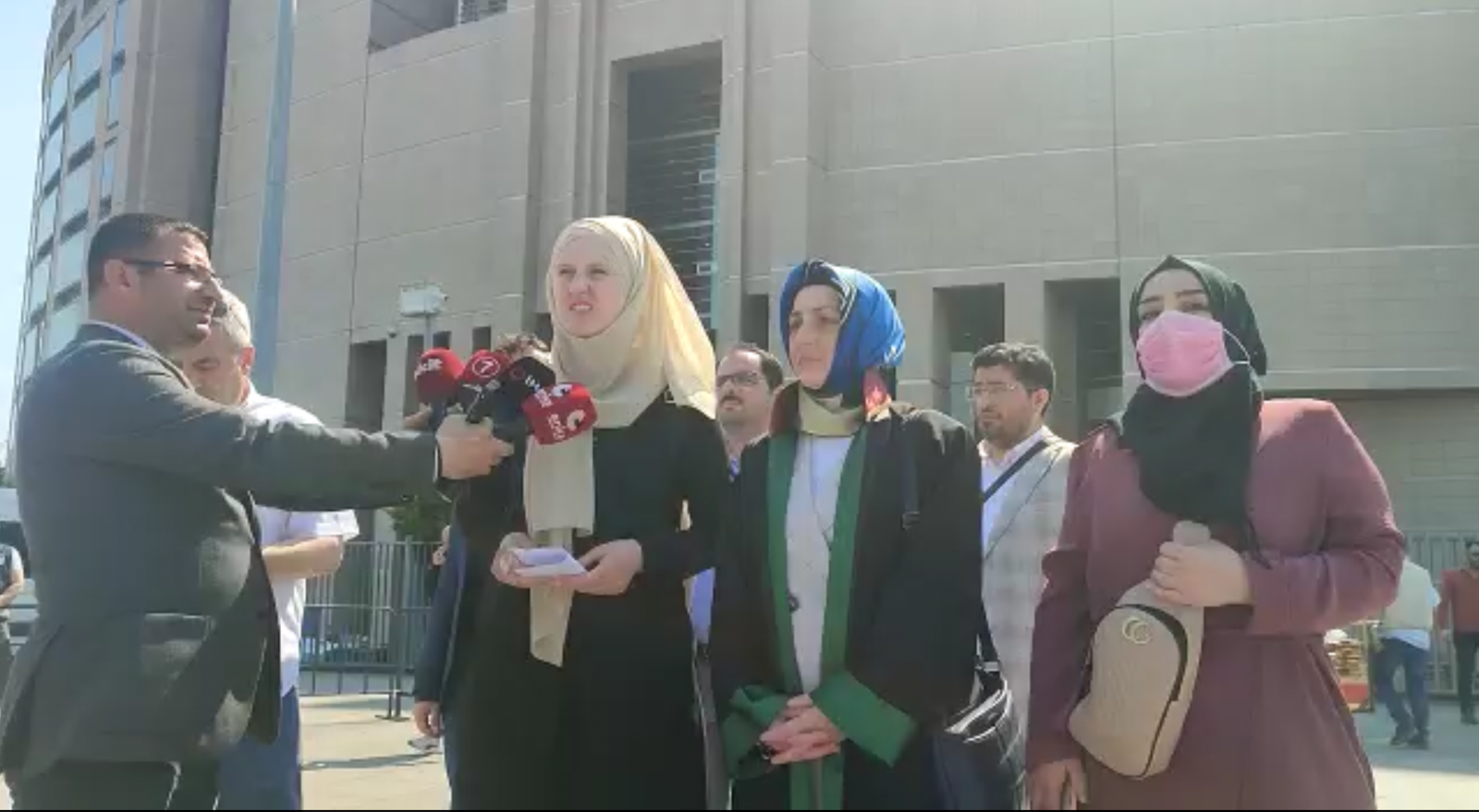ttm-kapatilma-davasinda-icisleri-bakanligi-avukati-tarlabasililara-egitimsiz-dedi-1 ttm-kapatilma-davasinda-icisleri-bakanligi-avukati-tarlabasililara-egitimsiz-dedi-1