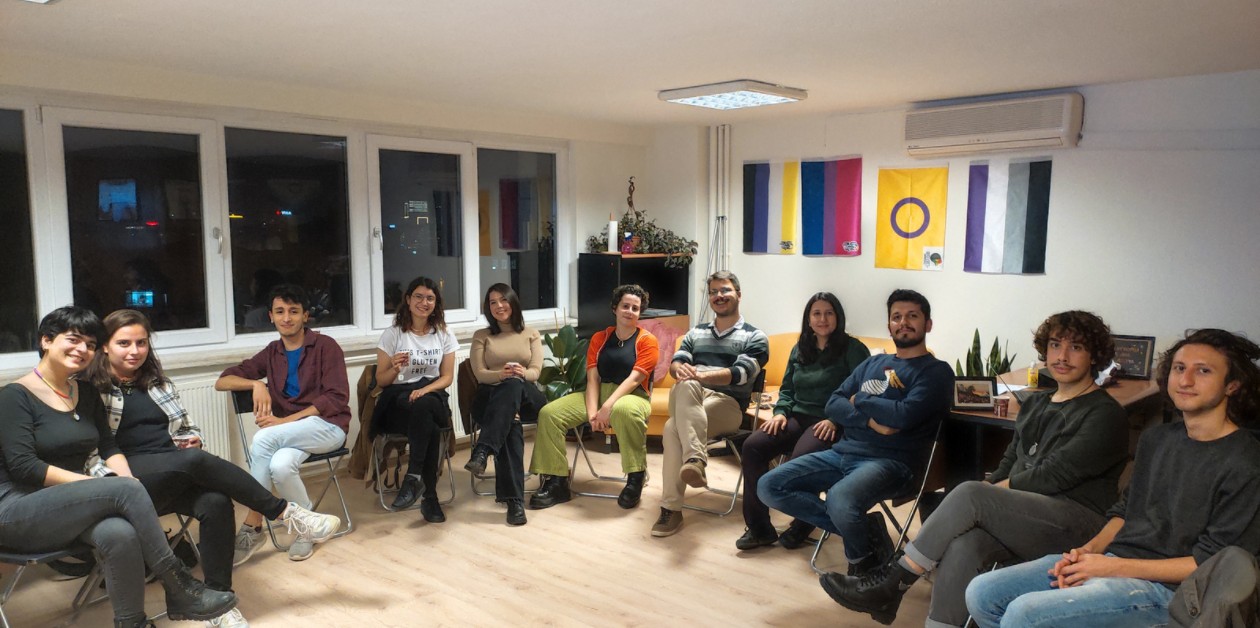 turkiye-deki-lubunyalarin-gundeminde-ne-varsa-unikuir-medyasinin-da-gundemi-o-2 turkiye-deki-lubunyalarin-gundeminde-ne-varsa-unikuir-medyasinin-da-gundemi-o-2