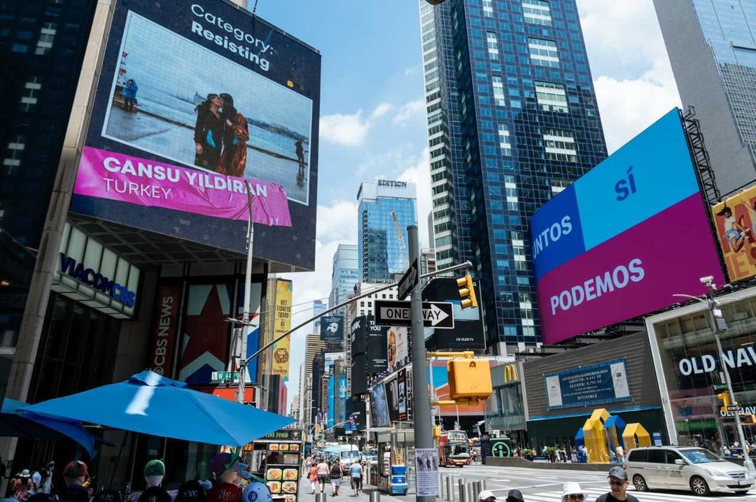 yildiran-in-odullu-kurt-trans-kadinlar-fotografi-new-york-sokaklarinda-2 yildiran-in-odullu-kurt-trans-kadinlar-fotografi-new-york-sokaklarinda-2