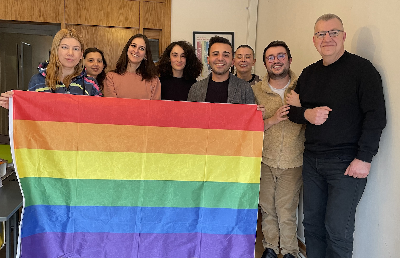 İHD Ankara LGBTİ+ Komisyonu, Kaos GL ve 17 Mayıs’ı ziyaret etti | Kaos GL - LGBTİ+ Haber Portalı Haber