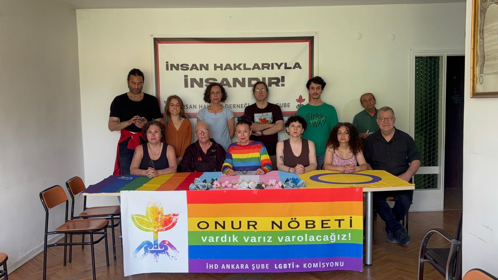 İHD Ankara Şube’den Translarla Eşitlik Günü için Onur Nöbeti: “Translarla eşit oluncaya kadar hiç kimse eşit değil” Kaos GL - LGBTİ+ Haber Portalı