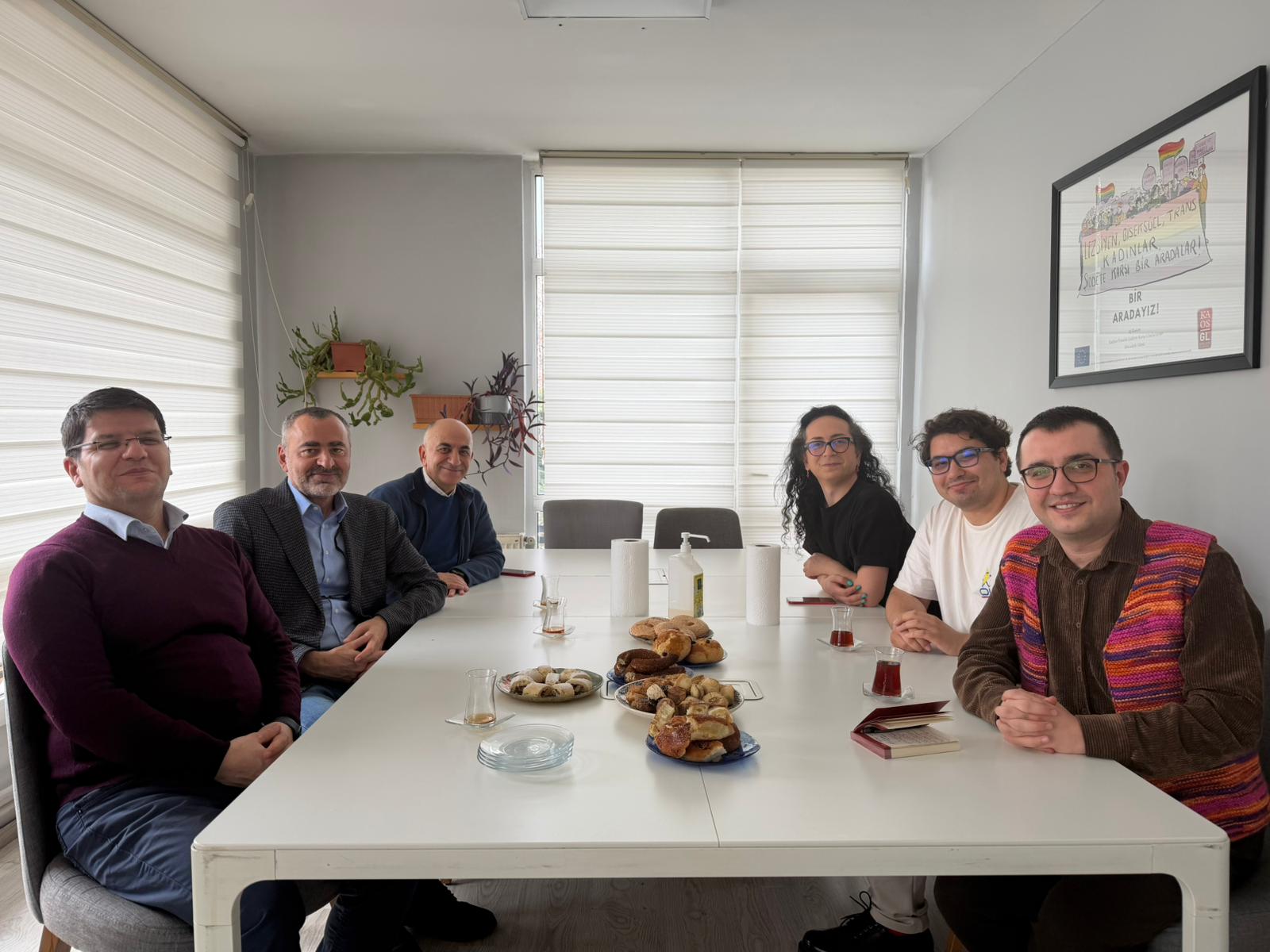 İHD’den 17 Mayıs Derneği’ne dayanışma ziyareti Kaos GL - LGBTİ+ Haber Portalı