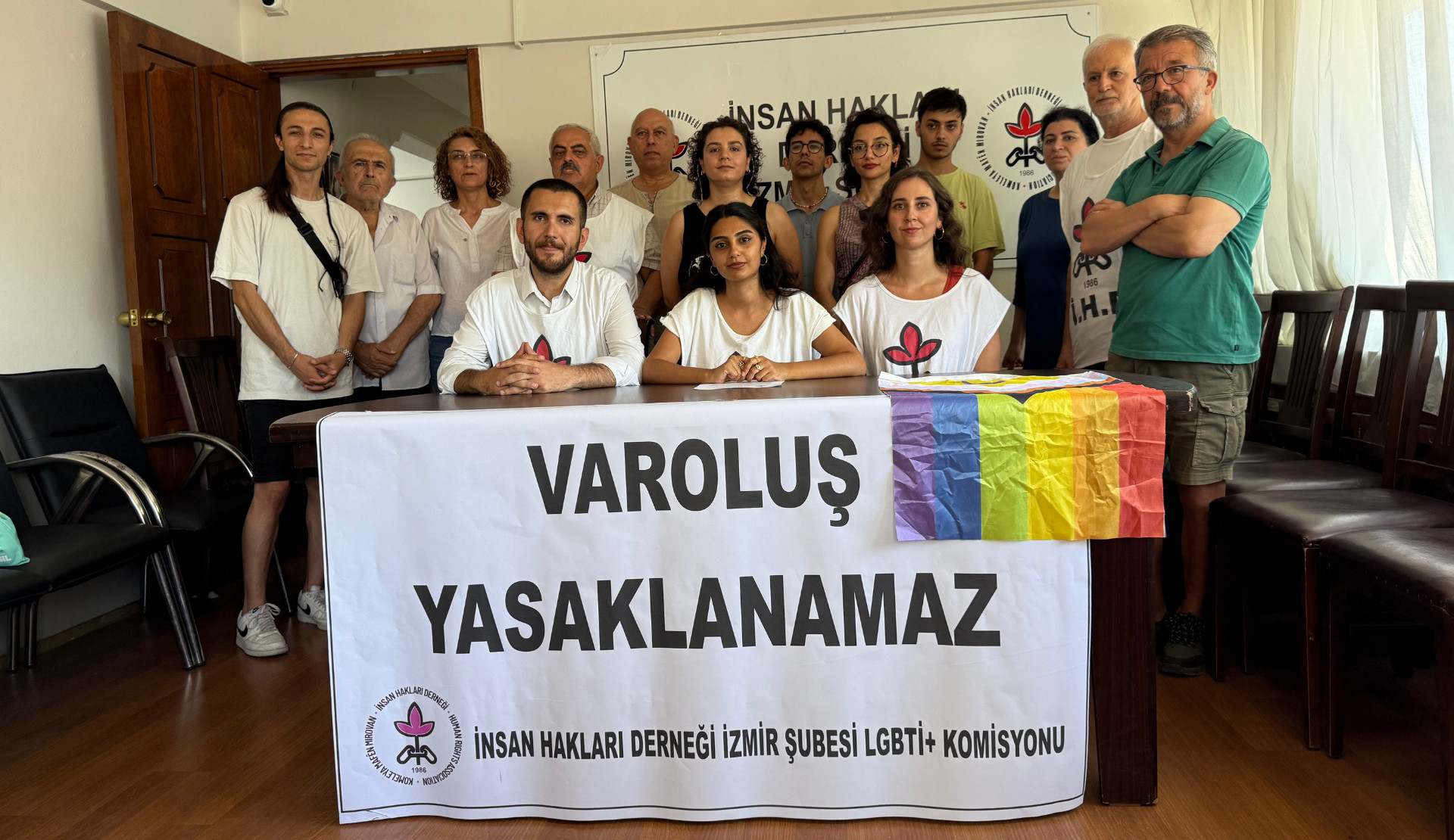 İHD İzmir Şube’de LGBTİ+ Hakları Komisyonu kuruldu | Kaos GL - LGBTİ+ Haber Portalı Haber