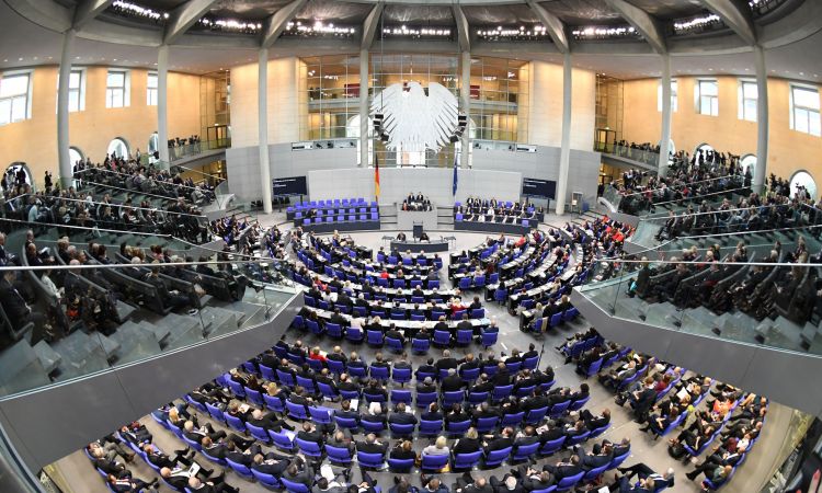 İki trans kadın siyasetçi Alman Meclisi’nde | Kaos GL - LGBTİ+ Haber Portalı Haber