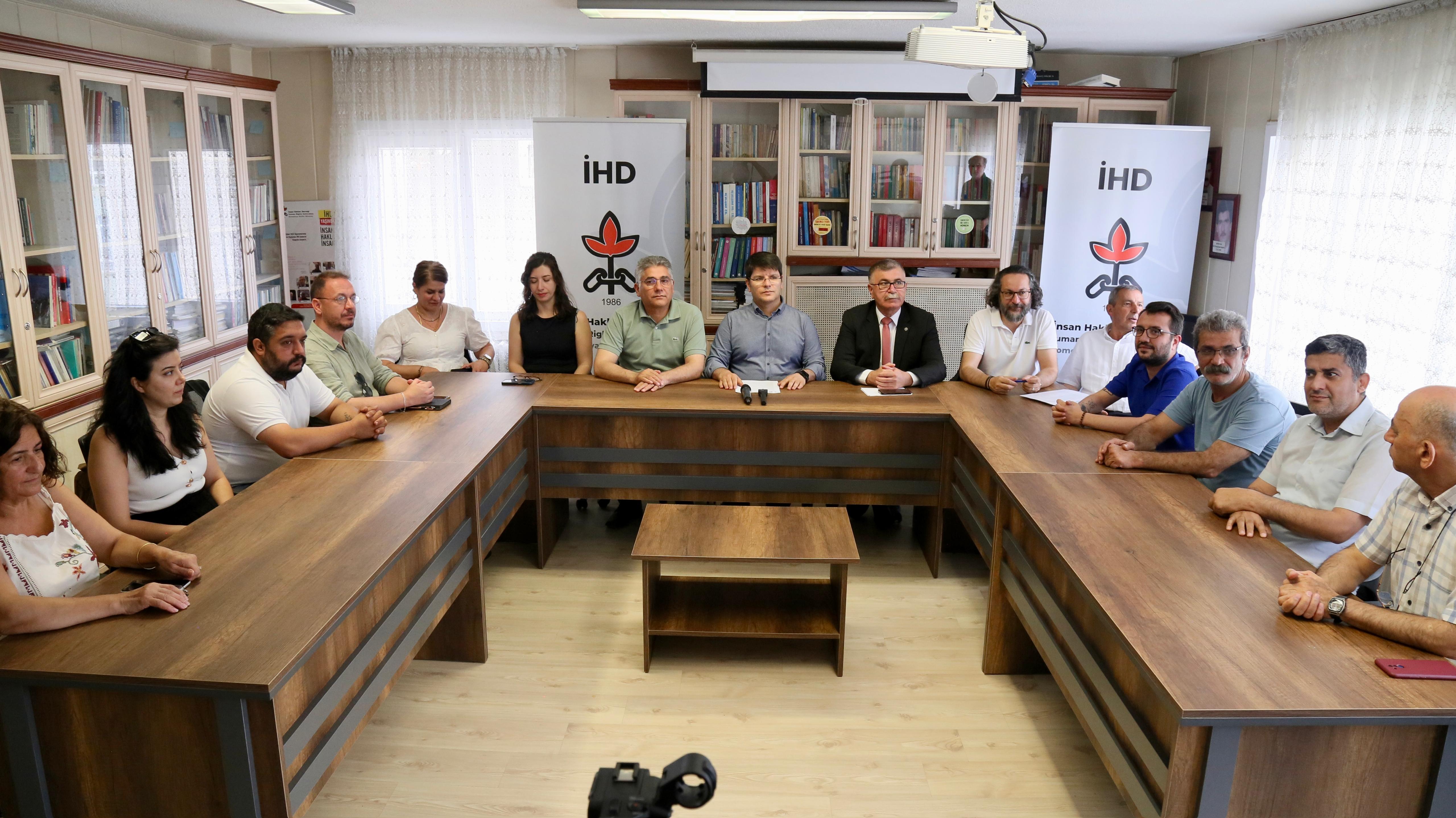 İnsan hakları örgütlerinden NATO operasyonları tepkisi: "Tutuklananlar serbest bırakılsın, işkence suçunu işleyenler yargılansın" | Kaos GL - LGBTİ+ Haber Portalı