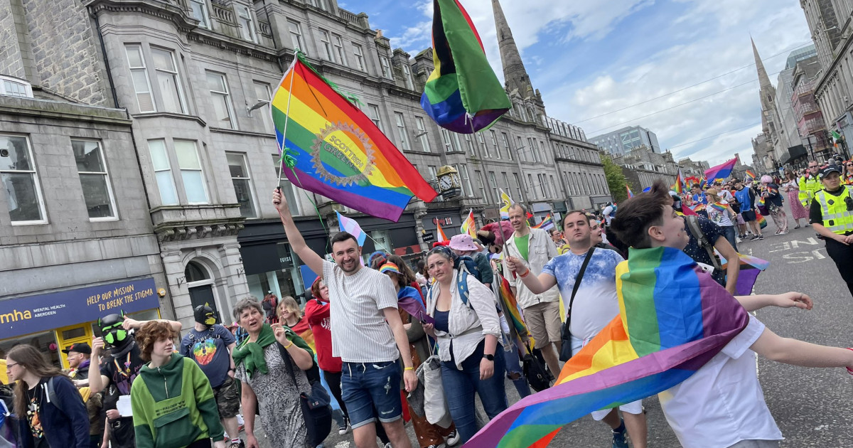İskoç Hükümeti LGBTİ+ gençler için ruh sağlığı komisyonu kurulmasına destek verecek. | Kaos GL - LGBTİ+ Haber Portalı Haber
