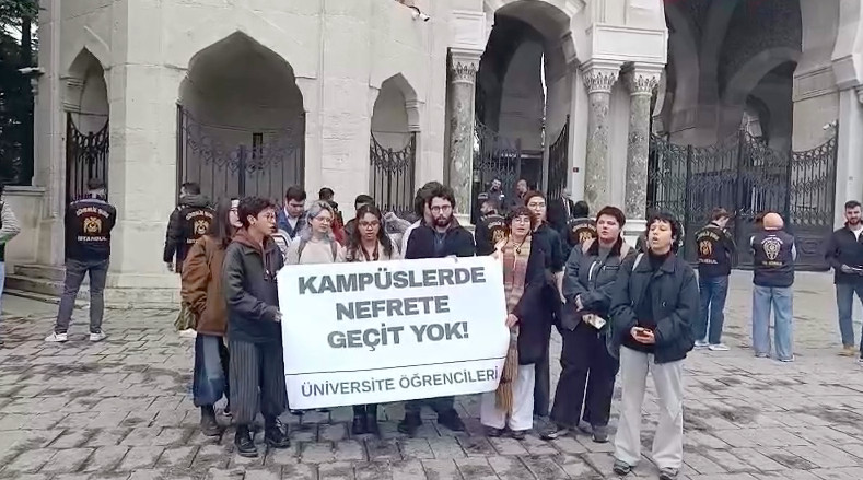 İstanbul’da üniversite öğrencileri LGBTİ+ düşmanı etkinliği protesto etti: “Kampüslerde faşizme, nefrete geçit yok!” Kaos GL - LGBTİ+ Haber Portalı