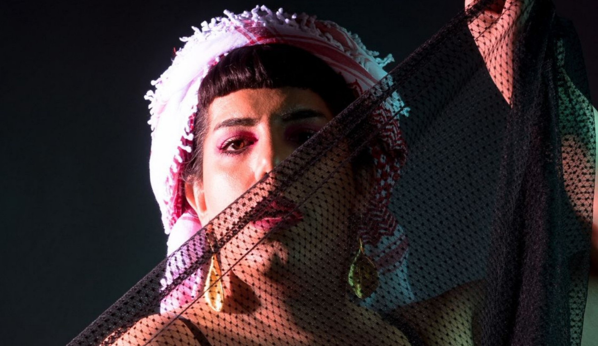 İsveç’in hakkında sınır dışı etme kararı verdiği trans aktivist Bella Demhat serbest bırakıldı! | Kaos GL - LGBTİ+ Haber Portalı