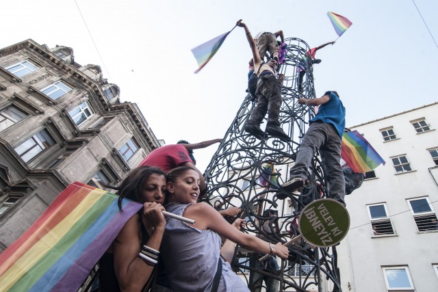 Joint statement from LGBTI+ associations on the draft anti-LGBTI+ law proposal: They Target Us All | Kaos GL - News Portal for LGBTI+ News