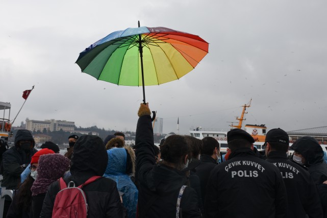 “LGBTİ+ düşmanlığı, ellerinde her daim koz olarak bulunuyor” Kaos GL - LGBTİ+ Haber Portalı