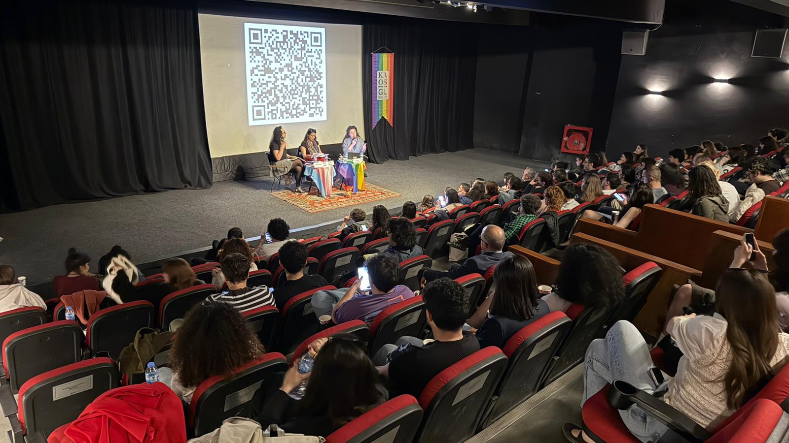 LGBTİ+ Hakları Sempozyumu: “LGBTİ+’lar, Türkiye’de siyasal şiddetin yöneldiği ana kesim oldu” | Kaos GL - LGBTİ+ Haber Portalı