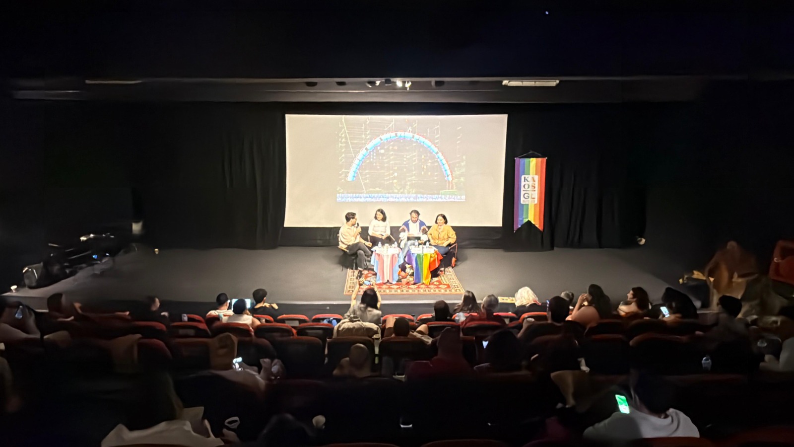 LGBTİ+ Hakları Sempozyumu: “Zor gücü, LGBTİ+’ları temsil dışı bırakmak için kullanılıyor” | Kaos GL - LGBTİ+ Haber Portalı