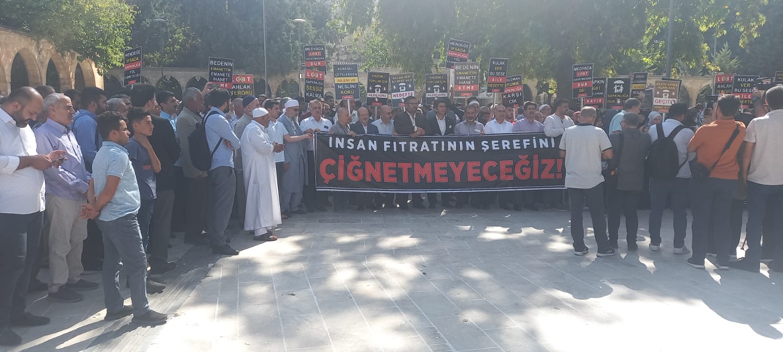 LGBTİ+ karşıtı nefret sırası Urfa’daydı | Kaos GL - LGBTİ+ Haber Portalı