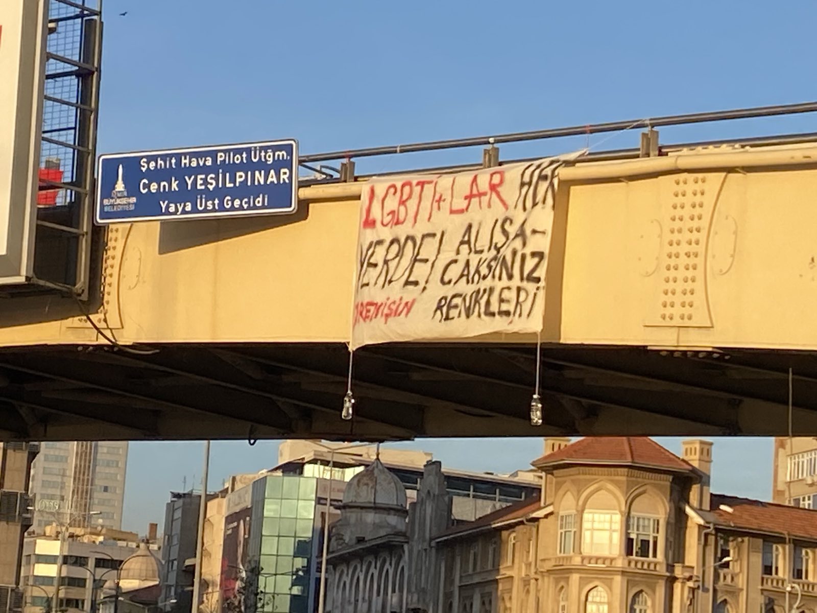 “LGBTİ+’lar her yerde, alışacaksınız” Kaos GL - LGBTİ+ Haber Portalı