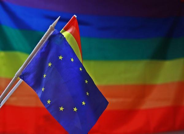 LGBTİQ Eşitliği Yol Ayrımında Yaşanan Gelişmeler ve Karşılaşılan Zorluklar Raporu artık Türkçede! | Kaos GL - LGBTİ+ Haber Portalı Haber