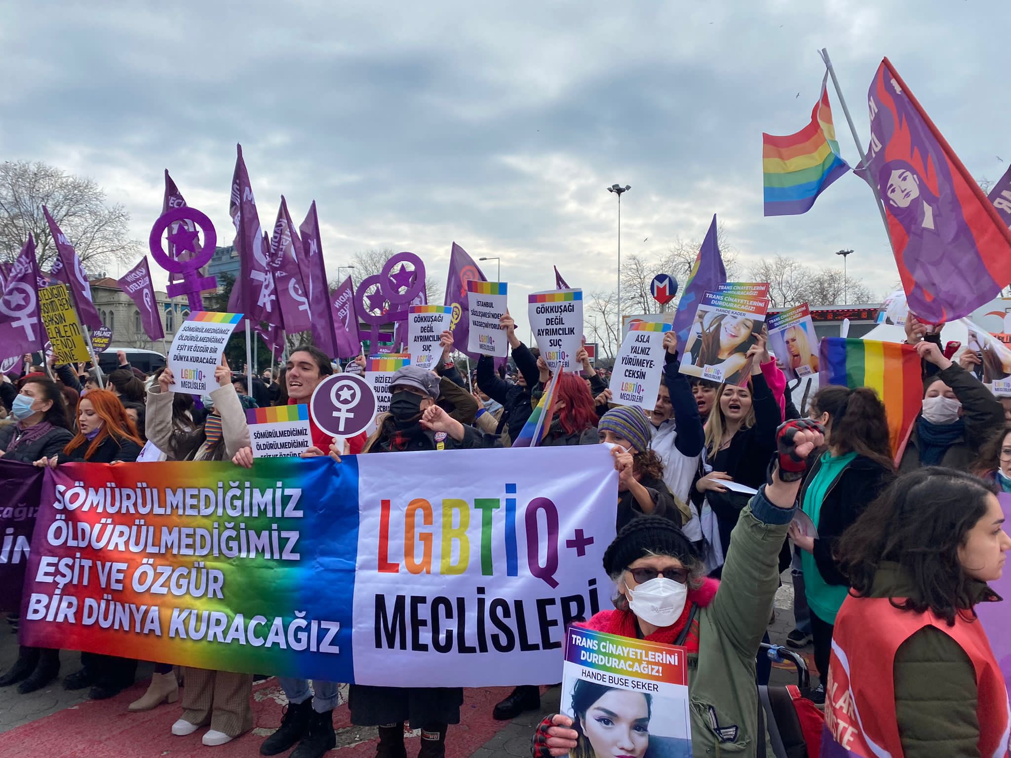 LGBTİQ+ Meclisleri Eskişehir, İstanbul ve Samsun’da 8 Mart alanlarındaydı | Kaos GL - LGBTİ+ Haber Portalı Haber